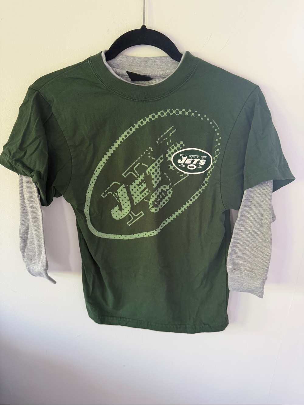 NFL Green Layered-Look Short Sleeve Tee with Grey Sleeves